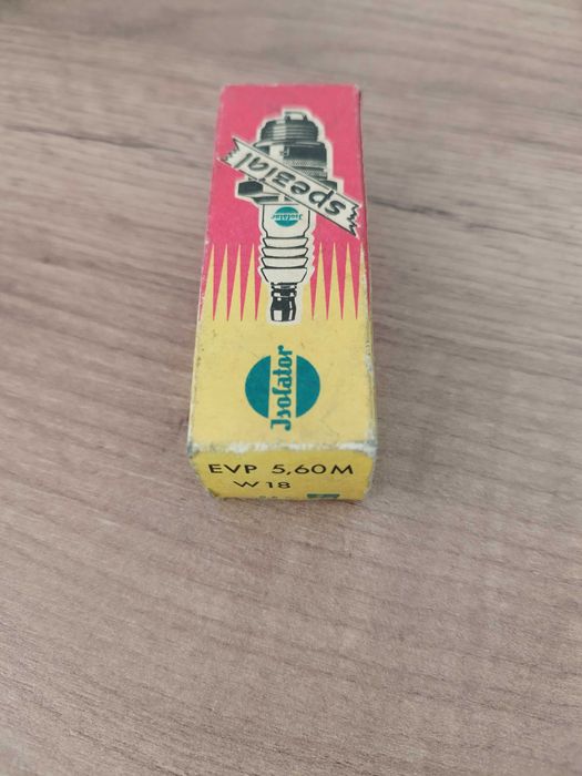 Запалителни свещи Isolator