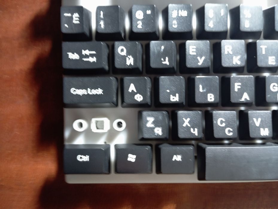 Продается клавиатура