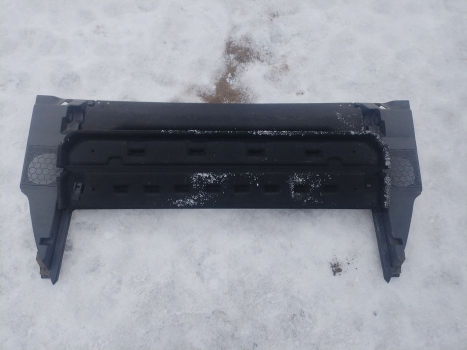 Задняя полка на приору универсал