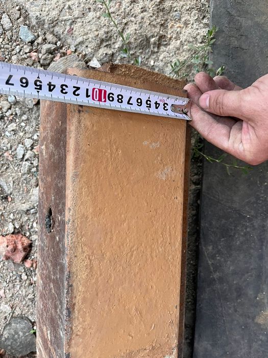 Металлический уголок