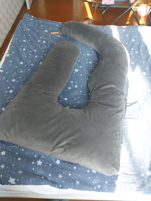 Продам подушку для беременных! Качество шикарное, почти новая.