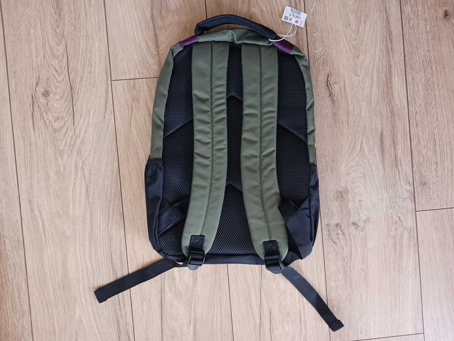 Нова ученическа раница Reserved