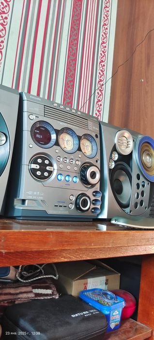 Продаём музыкальную Philips