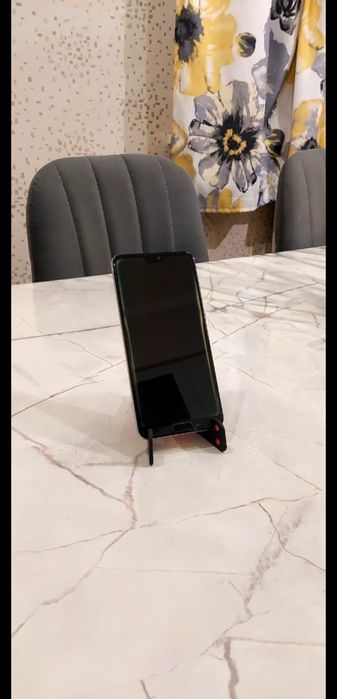 Хуавей п20 про...