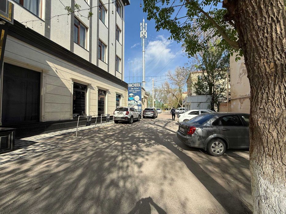 СРОЧНО !! Продается квартира в Яшнабаде 1/2/4 ( 18 кв/м ) Авиасозлар 3