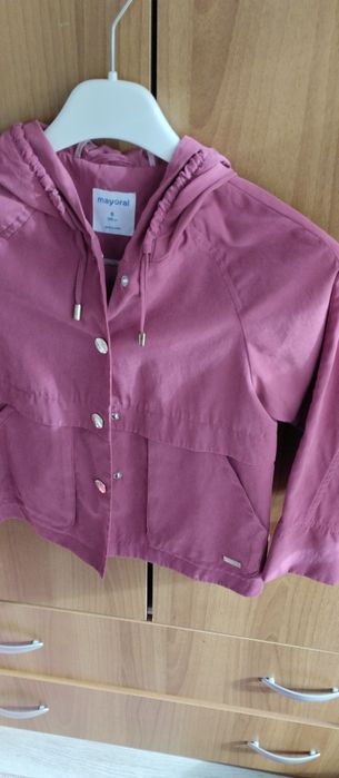 Пролетно яке за момиче