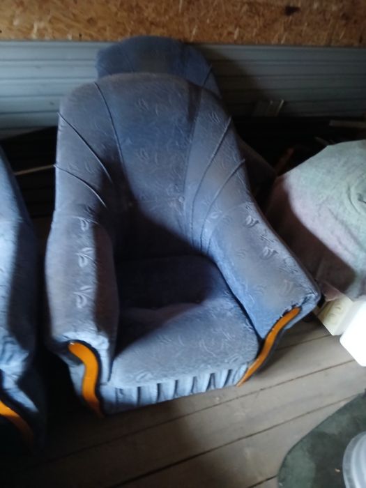 Диван и 2 кресла