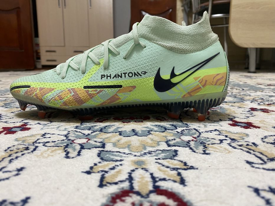 Бутсы 42 размер