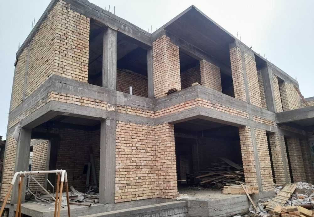 Ғишт териш.  Уй қуриш