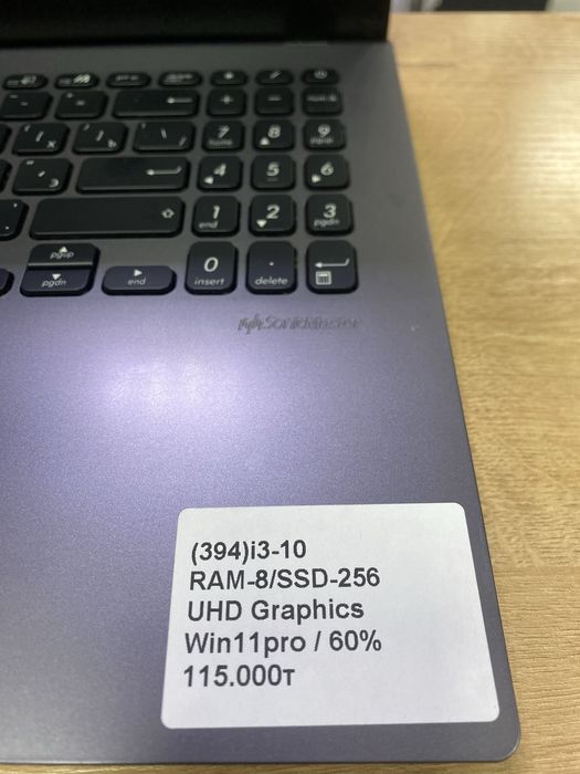 Ноутбук Asus i3-10th/RAM8/SSD256/UHD Graphics