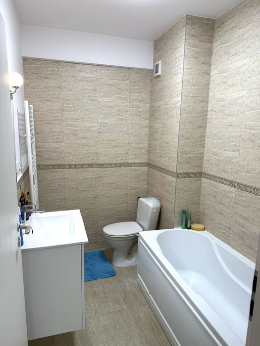 Inchiriez apartament cu 2 cam,etaj 2 / Panoramic  Res, Hotelier/CITITI ANUNTUL