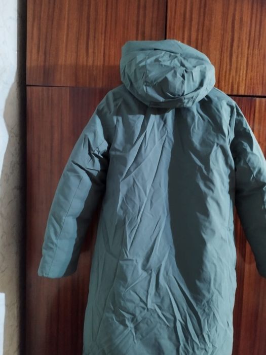 Продам женские куртки