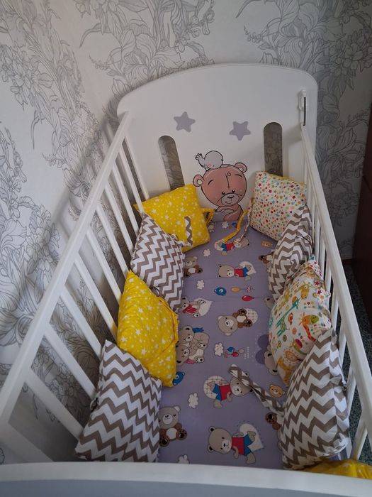 Детская кроватка.,люлька .