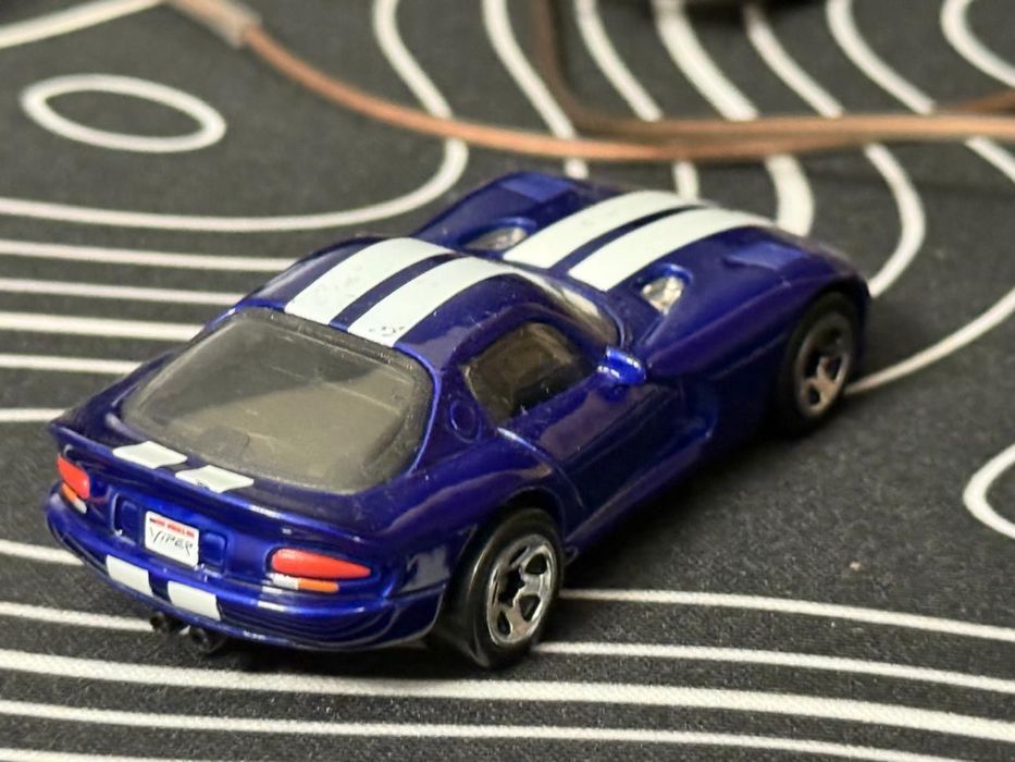 Машинки hot wheels