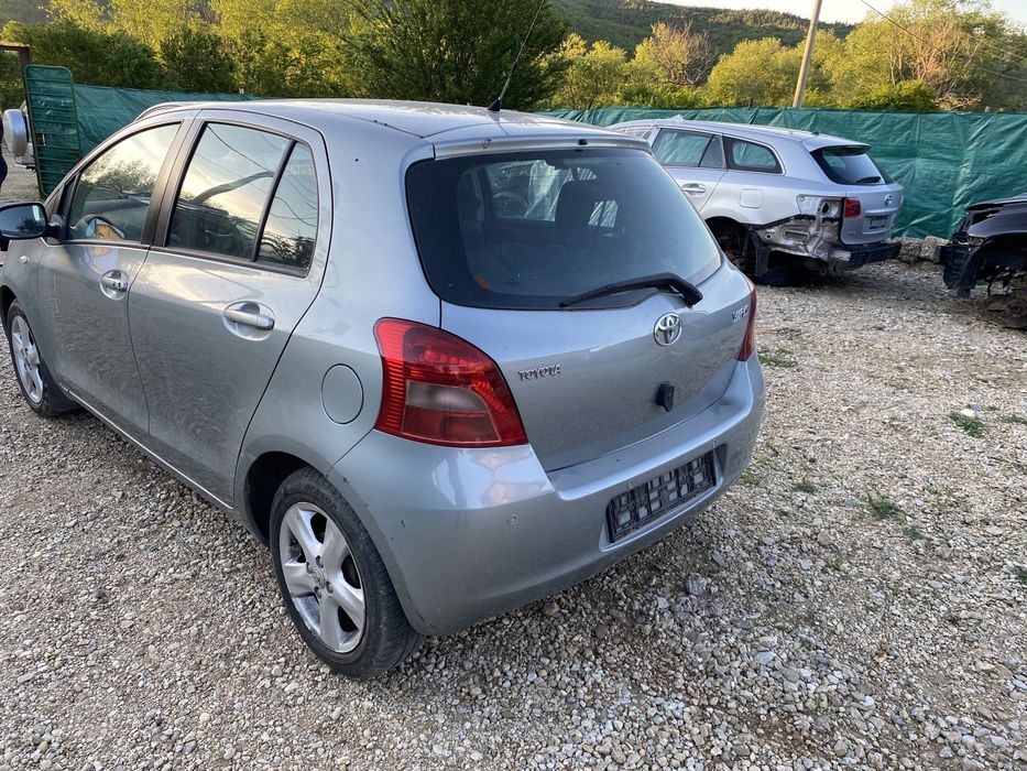 Toyota Yaris Тойота Ярис 1.3 vvt-i 87 кс На части