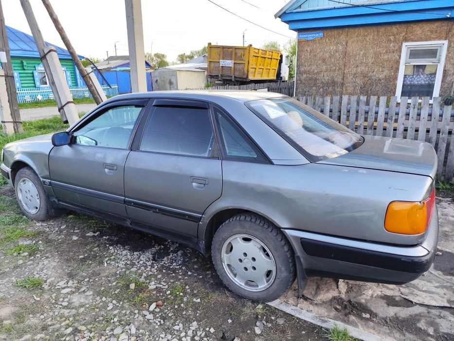 Продам Audi 100 C4