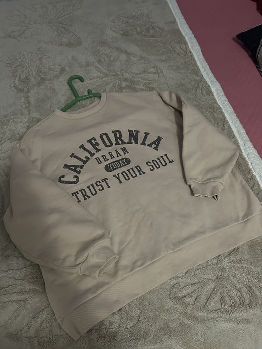 Продаю оверсайз свитшот