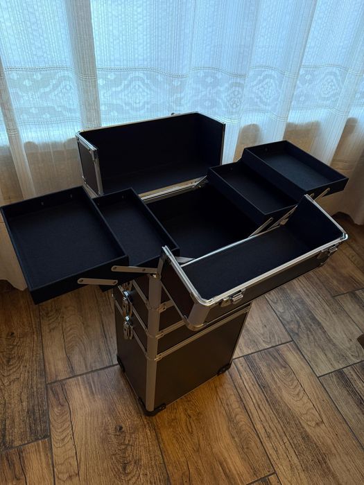 Troler compartimentat