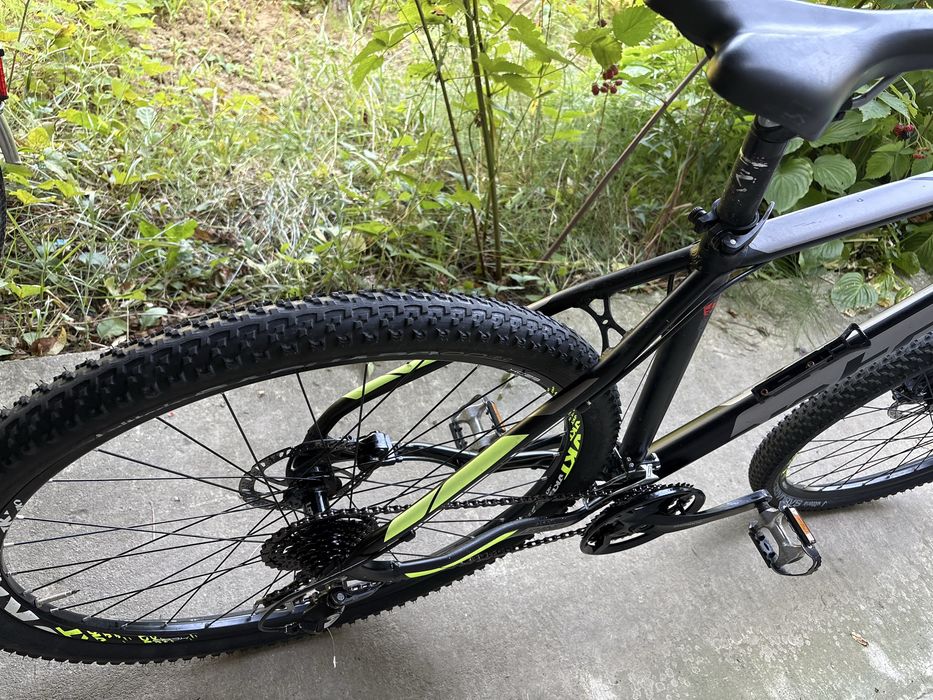 Kross Level Montana 29” M/L, Shimano 3x9, frâne hidraulice, RST Blaze