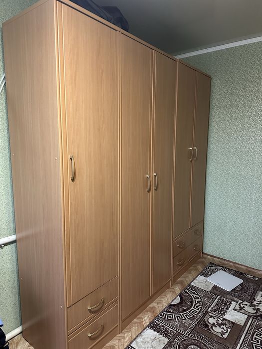 Продам шкаф прямой