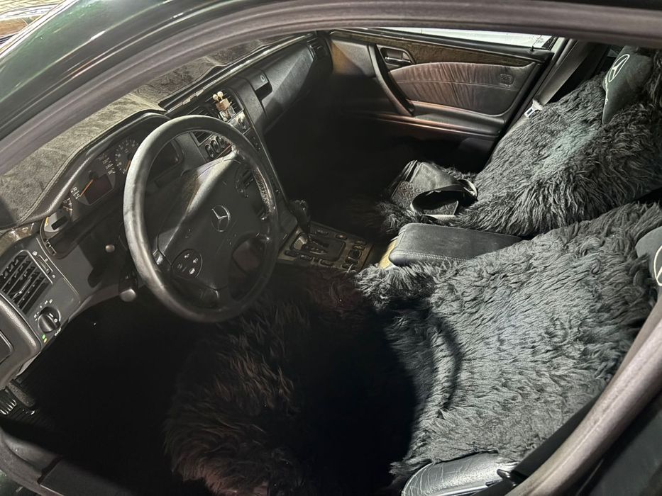 Чехол меховой для авто