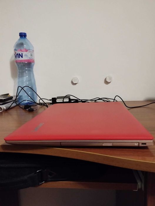 Лаптоп Lenovo ideapad A320