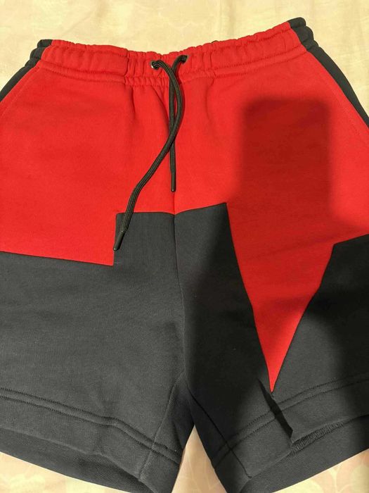 HYPER EDITION scarlet shorts & t-shirt