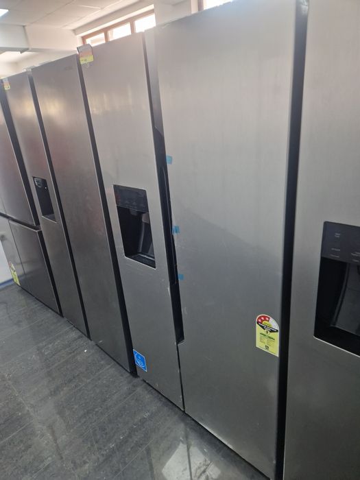 Хладилник Side by Side LG