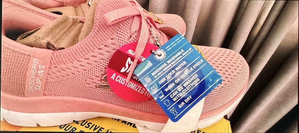 Skechers дамски маратонки 39.5