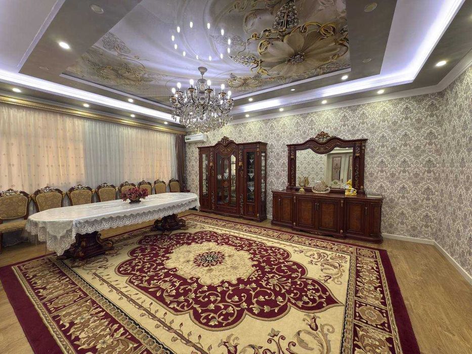 Мирзо-Улугбекский район — продаётся просторный дом!