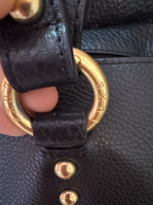 Кожена чанта Guess Luxe
