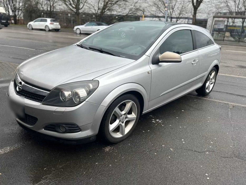 Opel Astra H GTC 1.7 CDTI