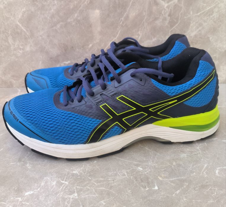Маратонки Asics номер 44