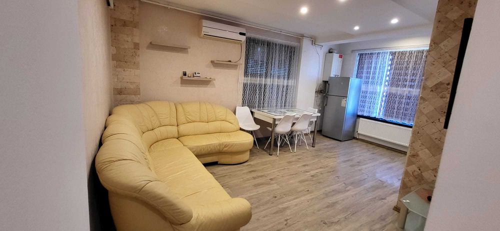 Propietar Inchiriez pe termen lung apartament Năvodari