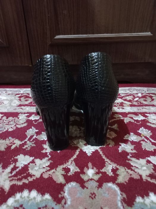 Туфли размер 36. Цена 4000