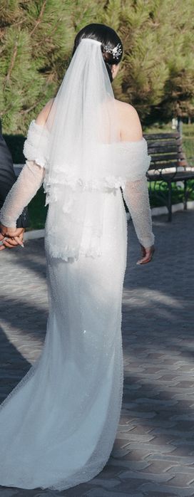 Продам свадебные платья