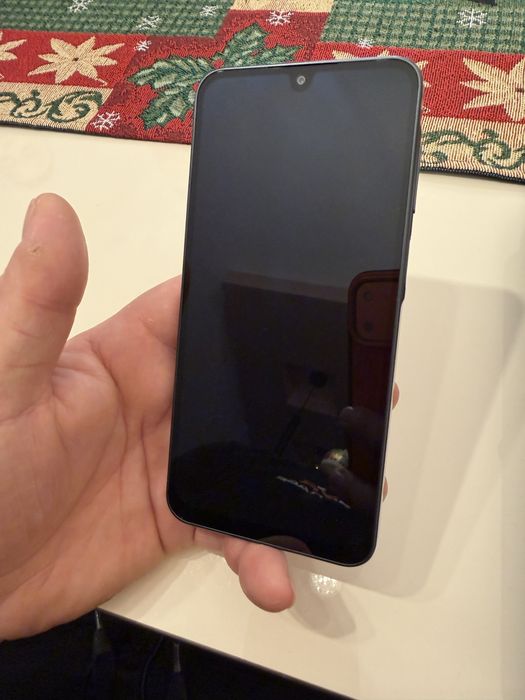 Samsung A16 Motorla g35