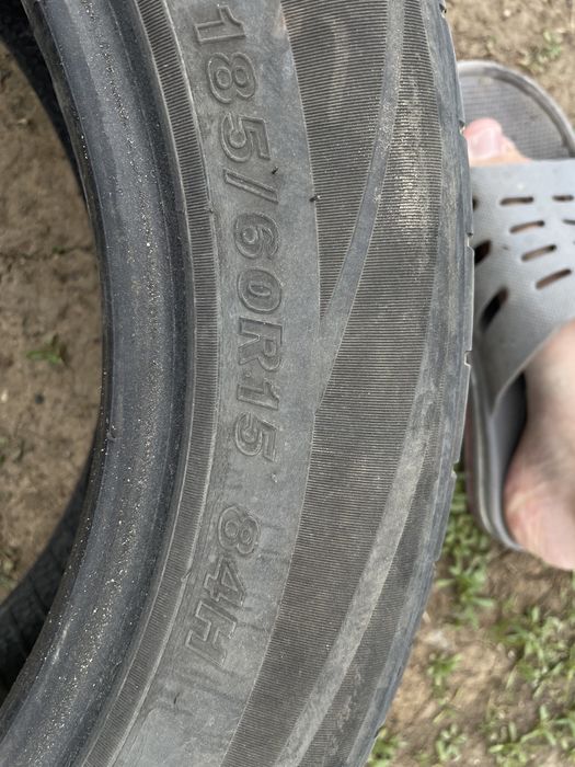 Продам резину 185/60 R15
