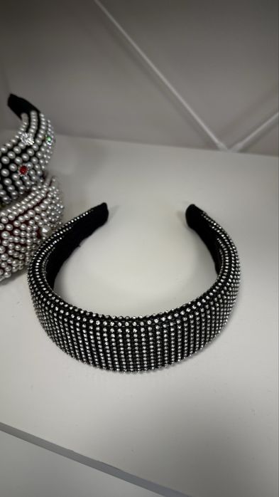 Меки, обемни диадеми за коса