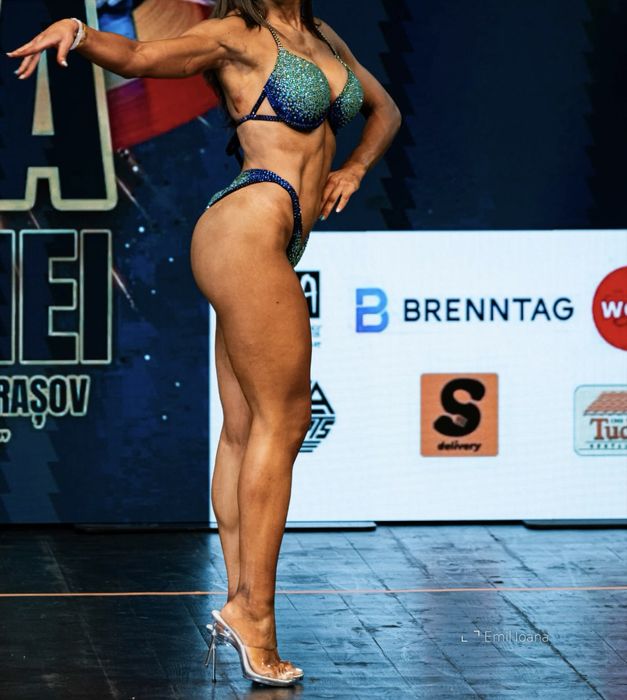 Costum de vanzare wellness