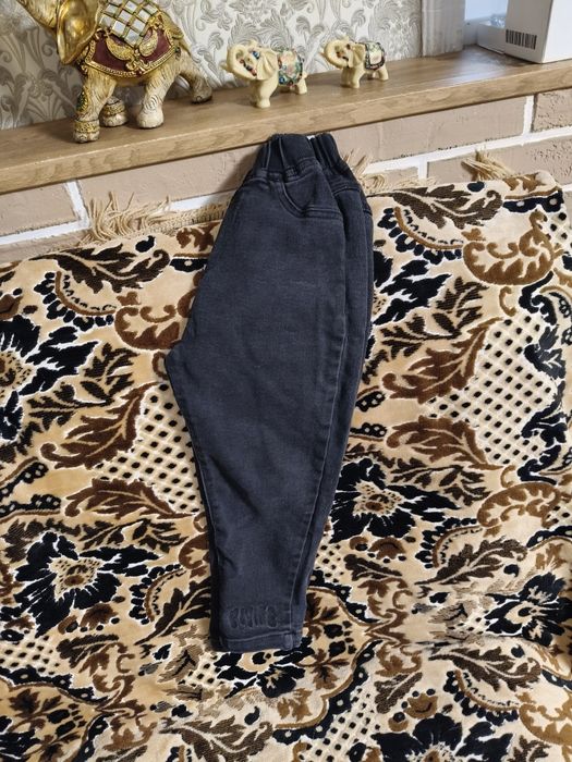 Продам джинцы детские