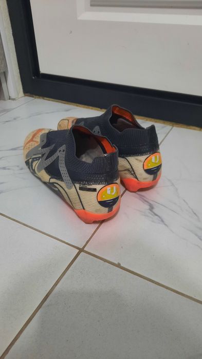Продаю бутсы puma за 9000
