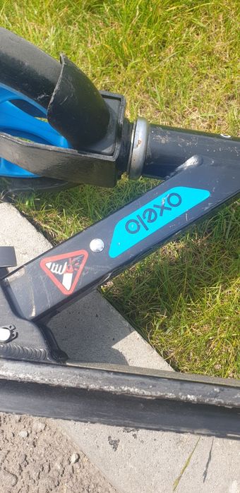 Se vinde  trotineta oxelo