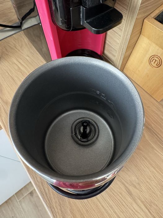 Nespresso Aeroccino 3  система за разпенване на мляко