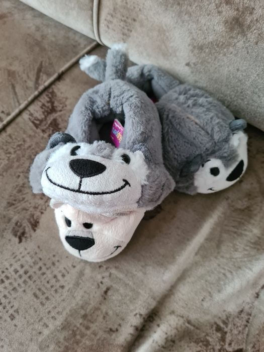 Детские новые тапочки