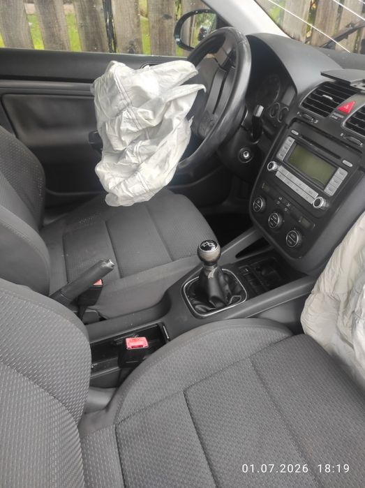 Volskwagen Jetta 2007 avariat