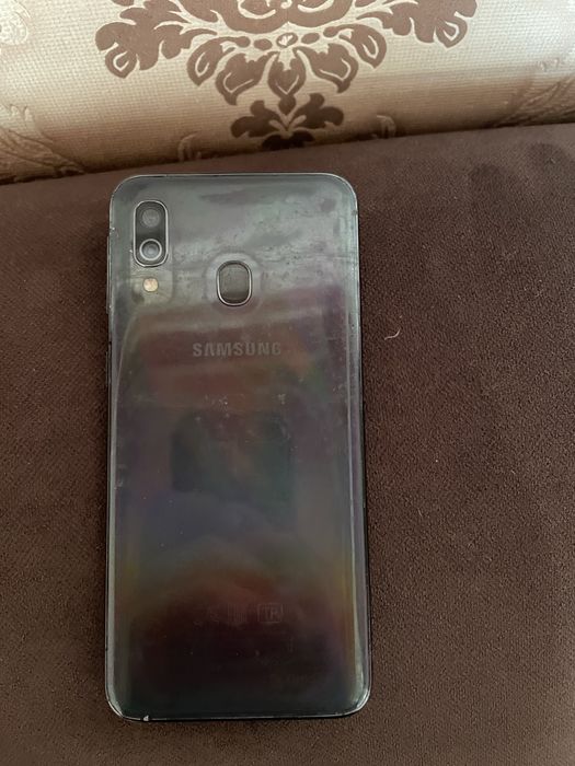 Samsung A40 Telfoni