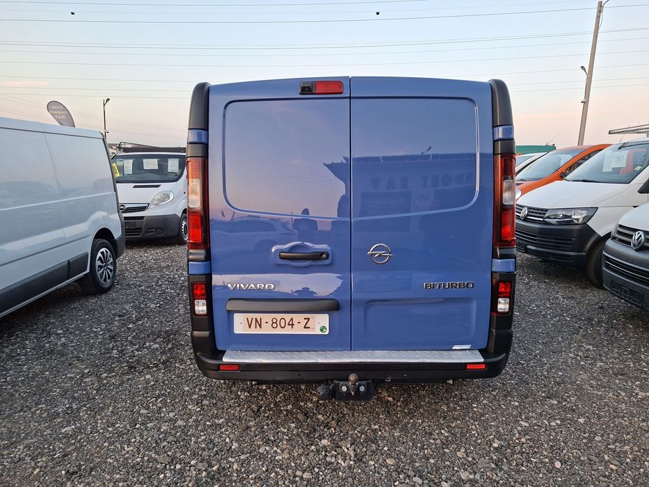 Opel Vivaro( Renault Trafic) Europa 5