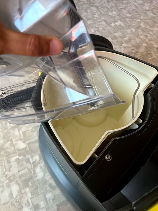 Пылесос моющий Karcher