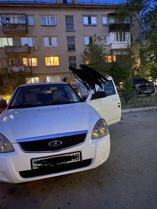 Продам машину приору